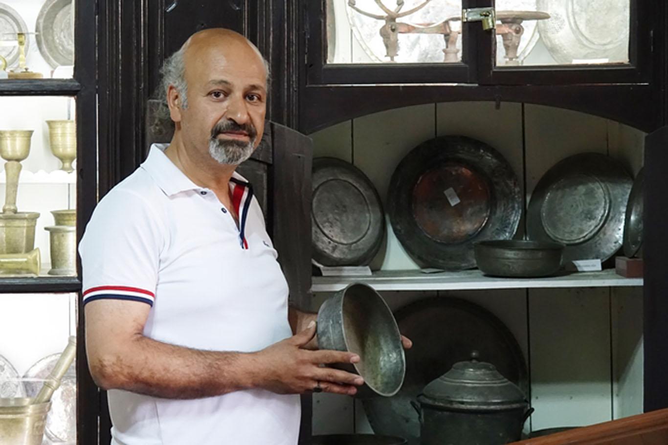 Hobi amaçlı olarak açtığı müze ile tarihe ışık tutuyor Hobi amaçlı olarak açtığı müze ile tarihe ışık tutuyor